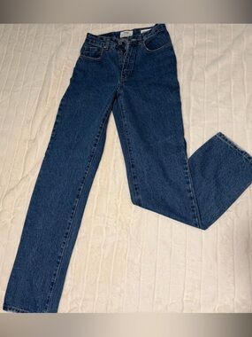 Classic High-Rise Women's Blue Denim Jeans - COTTON:ON